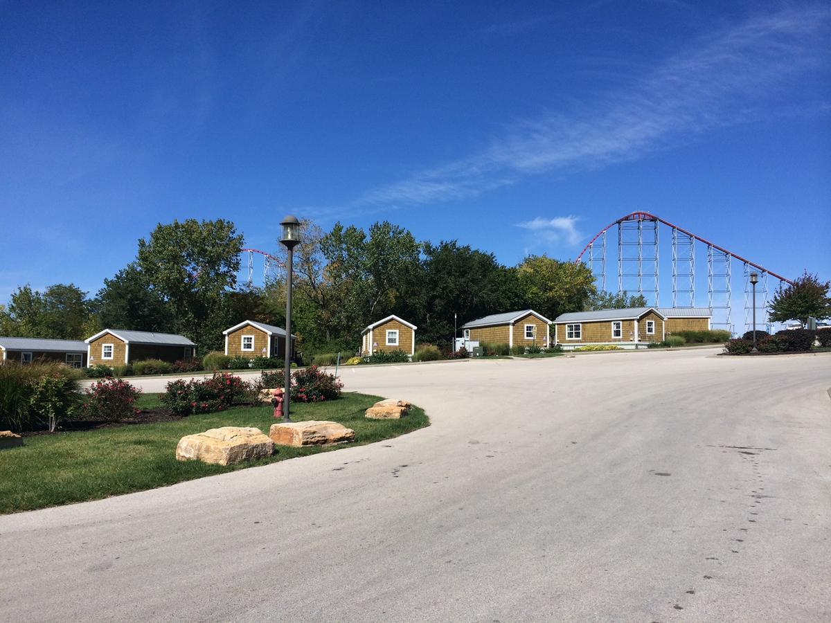 Worlds Of Fun Village Канзас Сити Екстериор снимка