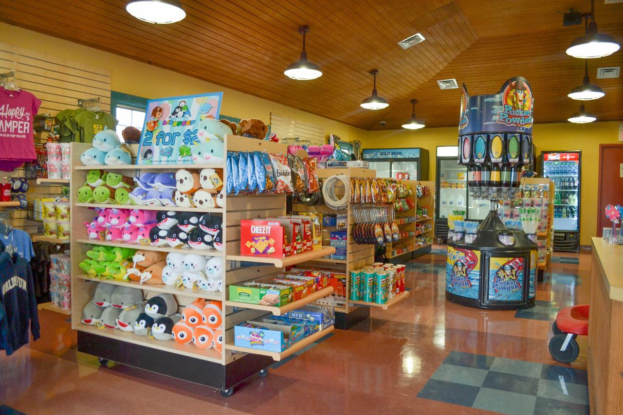 Worlds Of Fun Village Канзас Сити Екстериор снимка