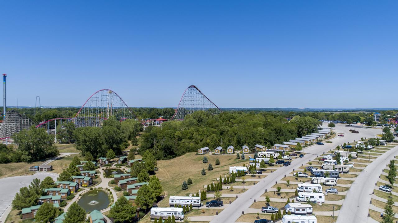 Worlds Of Fun Village Канзас Сити Екстериор снимка